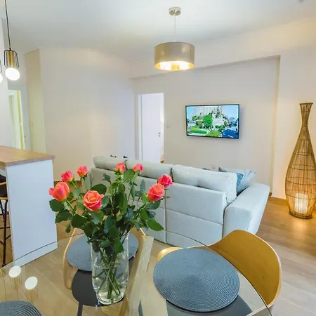 Philoxenia Ganossis アパート エルミオニ