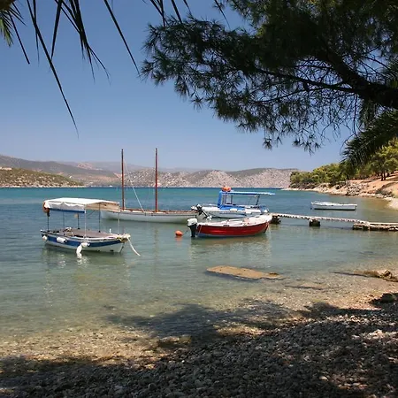 Philoxenia Ganossis Apartment *