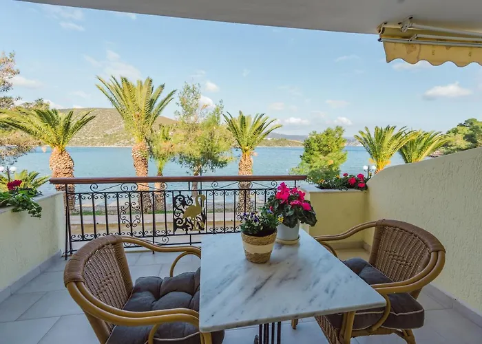 Philoxenia Ganossis Apartman *